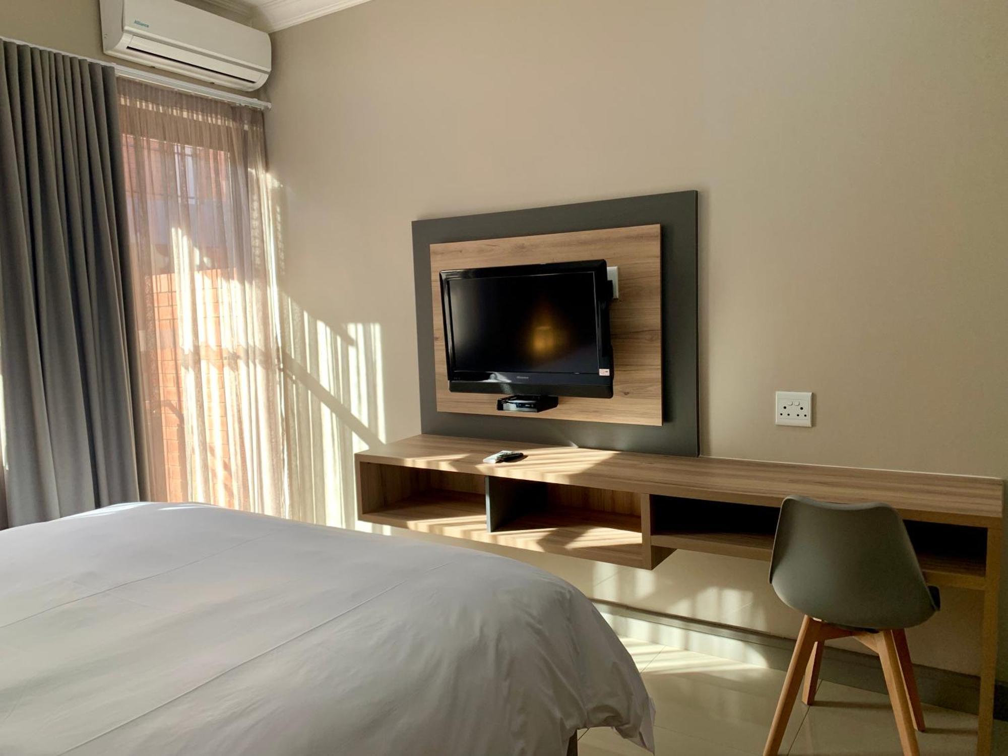 Hotel At Hatfield Apartments Преторія Екстер'єр фото