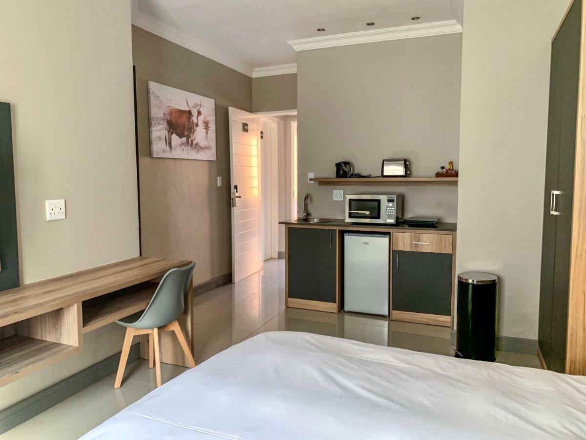 Hotel At Hatfield Apartments Преторія Екстер'єр фото
