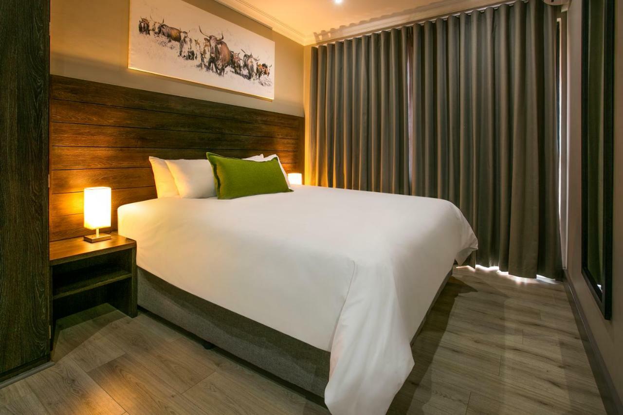 Hotel At Hatfield Apartments Преторія Екстер'єр фото