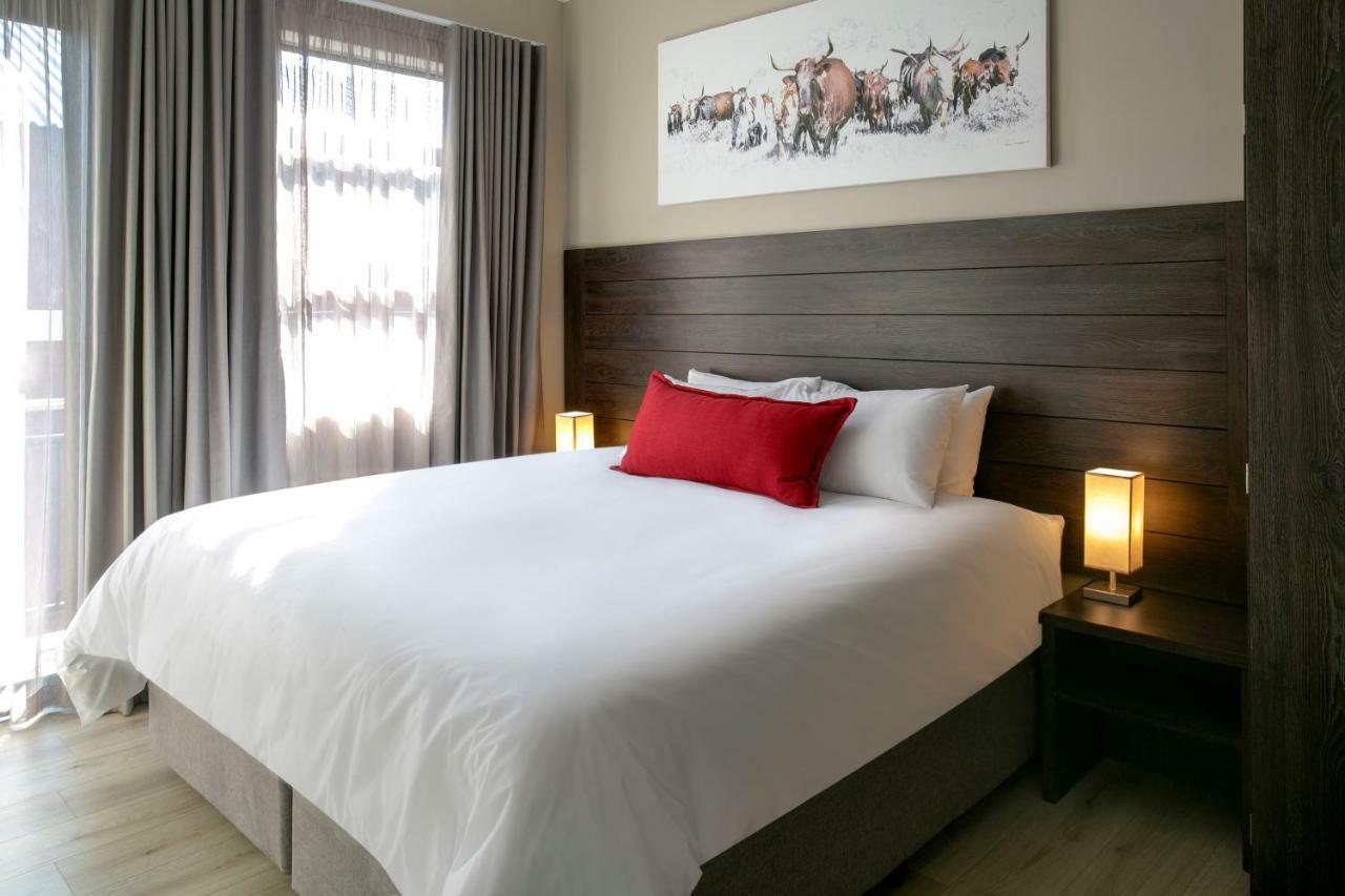 Hotel At Hatfield Apartments Преторія Екстер'єр фото